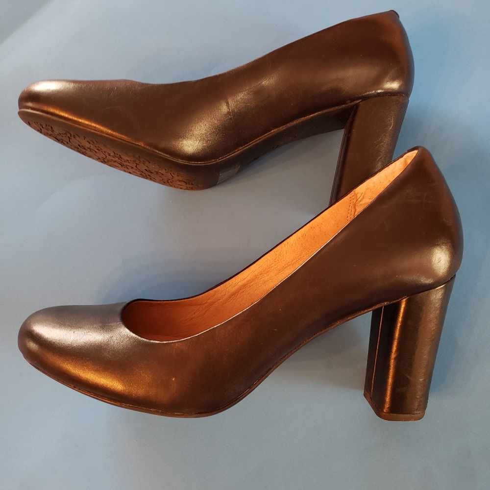 Elegant Black Women's Heels - Picture 6 of 7